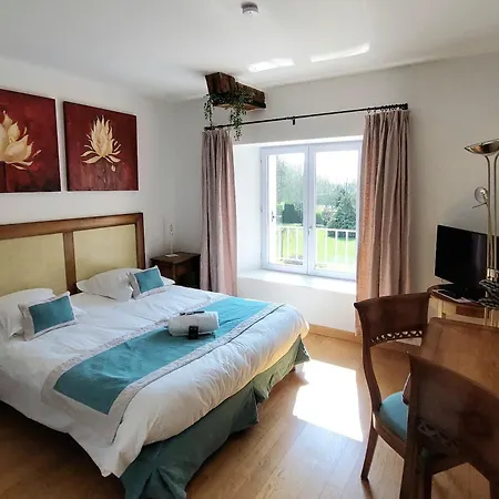 Au Domelia Provinois - - Bed & Breakfast *